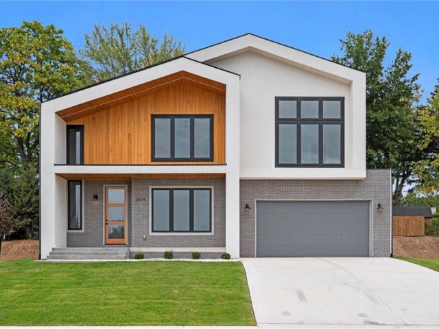 Homes for Sale in Kansas City, MO 64154 | 2602  84th Terrace