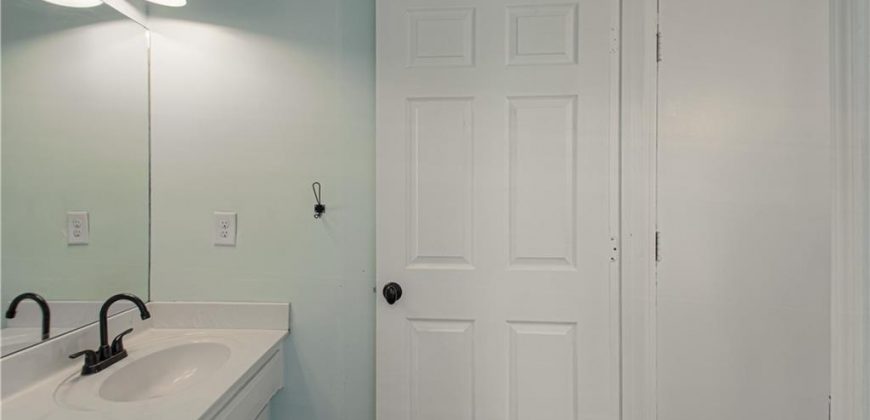 Homes for Sale in Liberty, MO 64068 | 1323  Amesbury Avenue