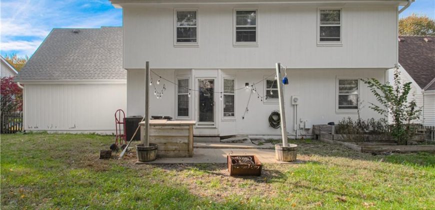 Homes for Sale in Liberty, MO 64068 | 1323  Amesbury Avenue