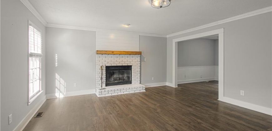 Homes for Sale in Liberty, MO 64068 | 1323  Amesbury Avenue