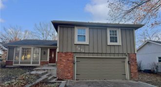 Homes for Sale in Kansas City, MO 64151 | 7821 N Overland Drive