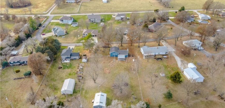 Homes for Sale in Smithville, MO 64089 | 14655  Gale Road