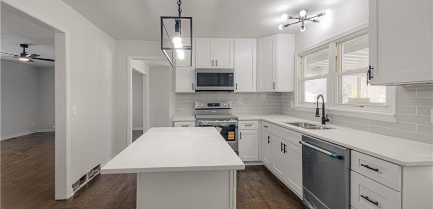 Homes for Sale in Smithville, MO 64089 | 14655  Gale Road