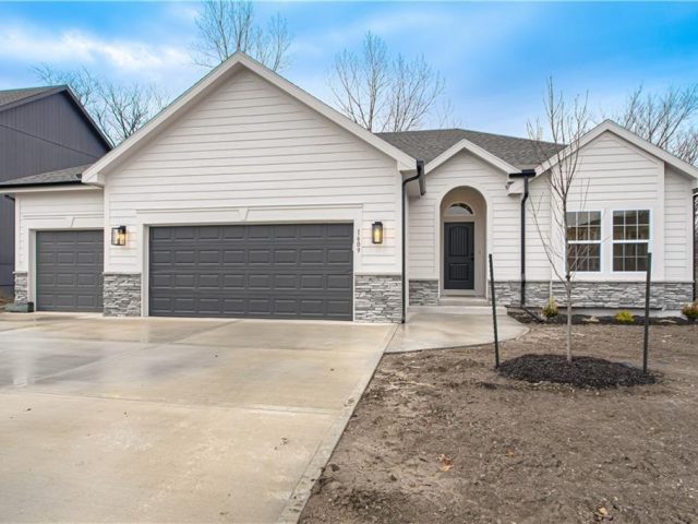 Homes for Sale in Kearney, MO 64060 | 623 E 13th Street