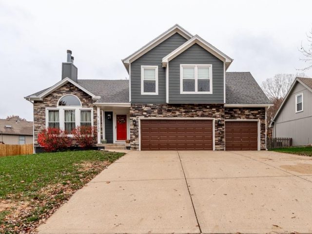 Homes for Sale in Kansas City, MO 64155 | 10135 N Tracy Avenue