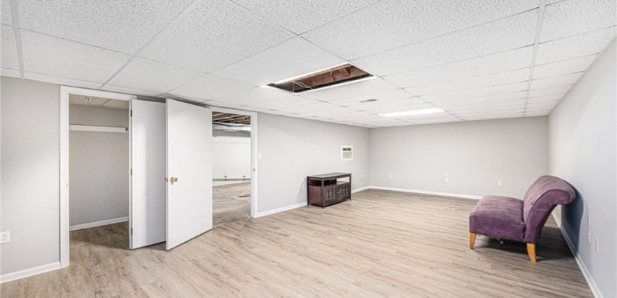 Homes for Sale in Gladstone, MO 64118 | 7123 N Brooklyn Avenue