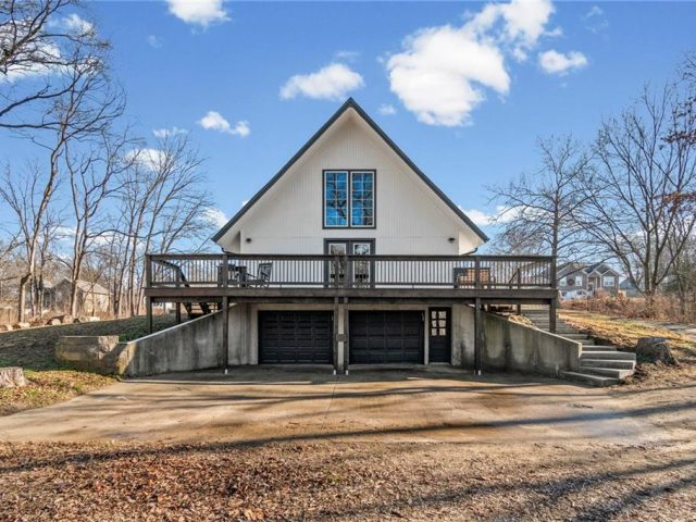 Homes for Sale in Holt, MO 64048 | 17102  Barr Avenue