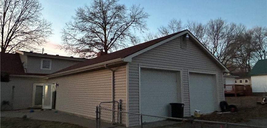 Homes for Sale in Dearborn, MO 64439 | 601  Main Street