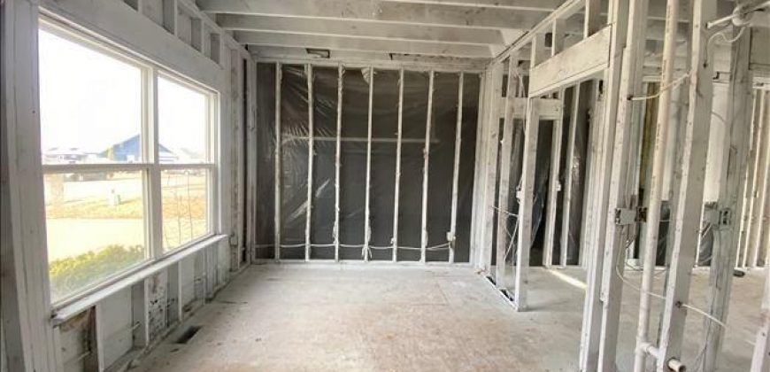 Homes for Sale in Kansas City, MO 64154 | 8547 N Robinhood Avenue