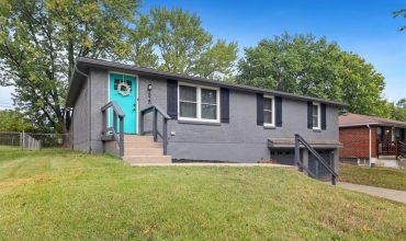 Homes for Sale in Kansas City, MO 64155 | 520 NW 88th Terrace