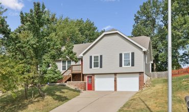 Homes for Sale in Kansas City, MO 64151 | 5408 NW 58th Terrace